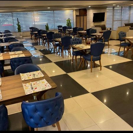 Masbah Plaza Hotel Bagdad Buitenkant foto