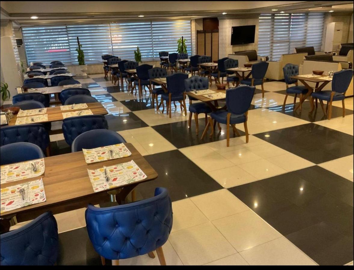 Masbah Plaza Hotel Bagdad Buitenkant foto