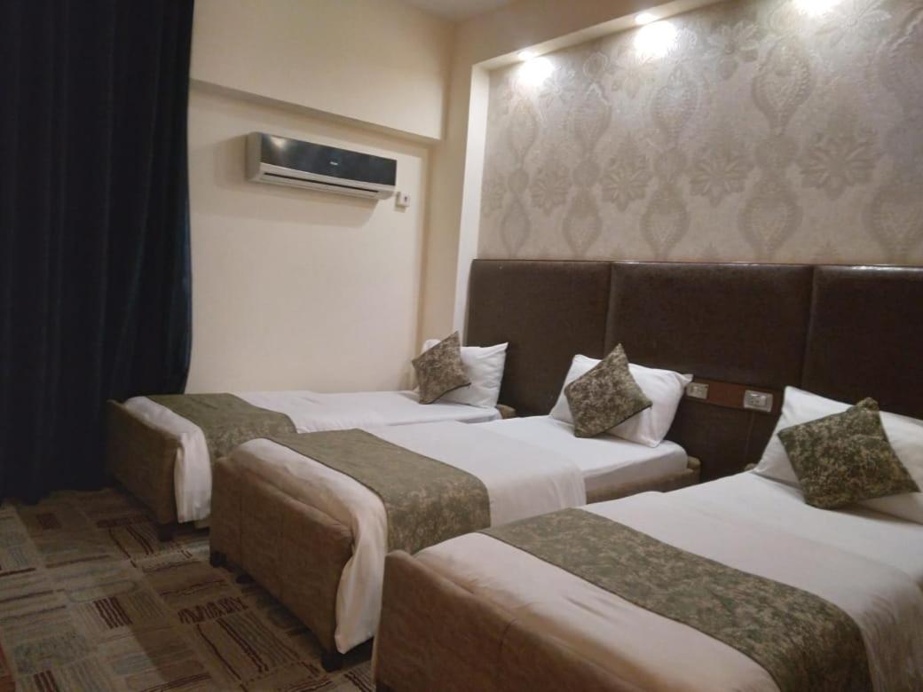 Masbah Plaza Hotel Bagdad Buitenkant foto